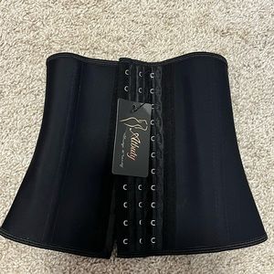 Brand new waist trainer size 3xs